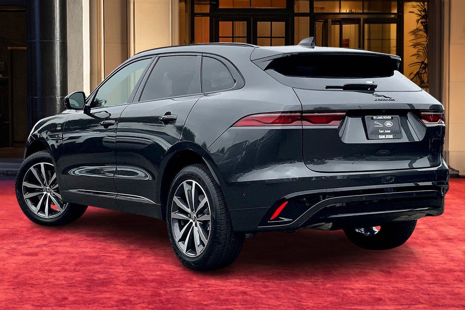 2026 Jaguar F-PACE P250 R-Dynamic S photo 3