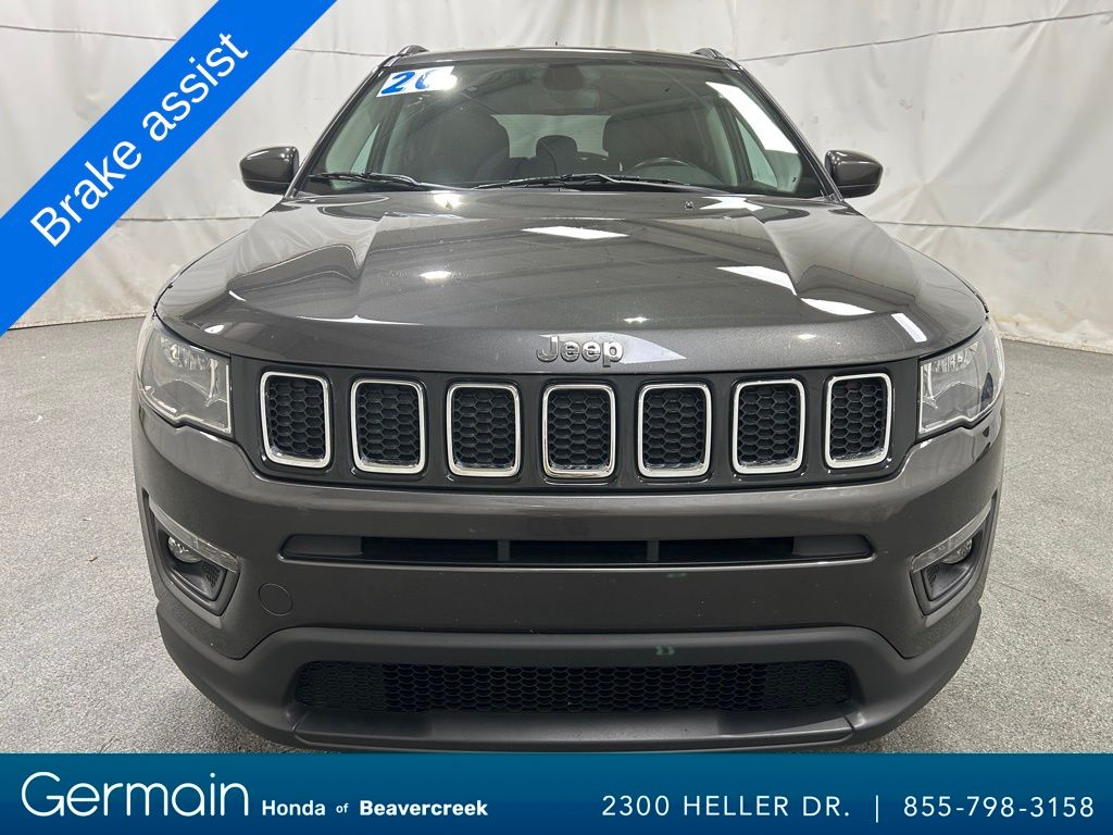 2020 Jeep Compass Latitude photo 2