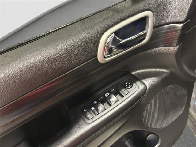 2020 Jeep Grand Cherokee Altitude photo 13