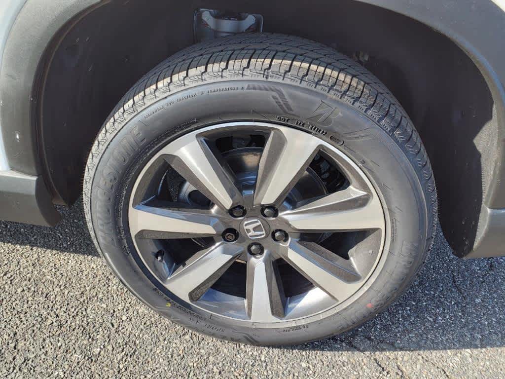 2025 Honda Pilot Touring photo 4