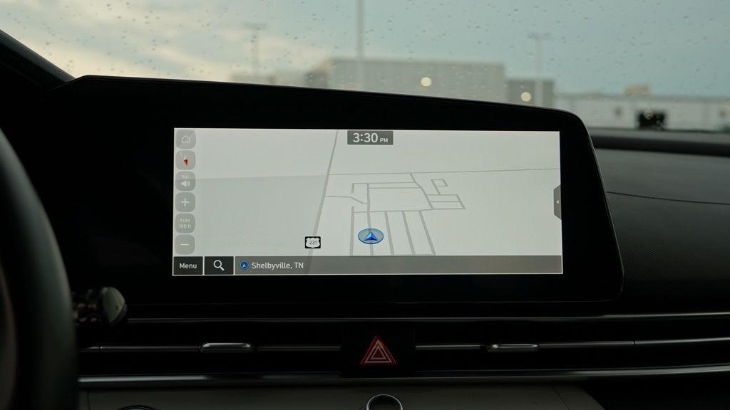 2024 Hyundai Elantra Limited photo 31
