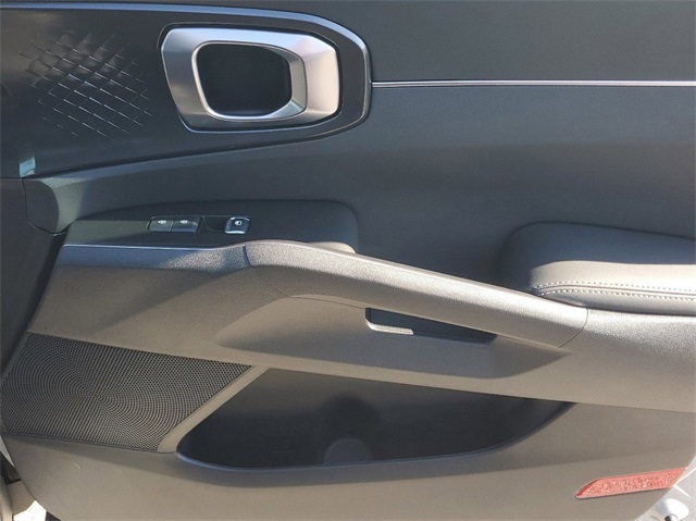 2025 Kia Sorento S photo 29