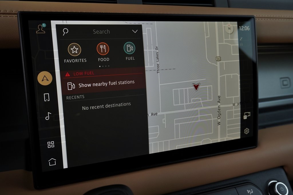 2025 LAND ROVER DEFENDER - Image 24