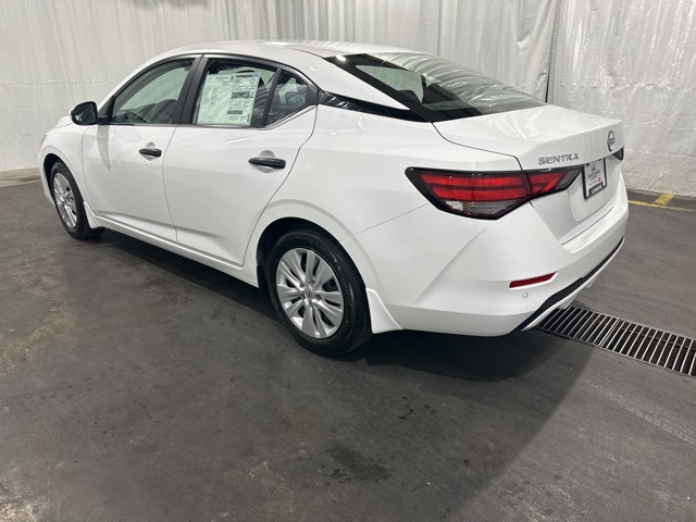 2025 Nissan Sentra S photo 5