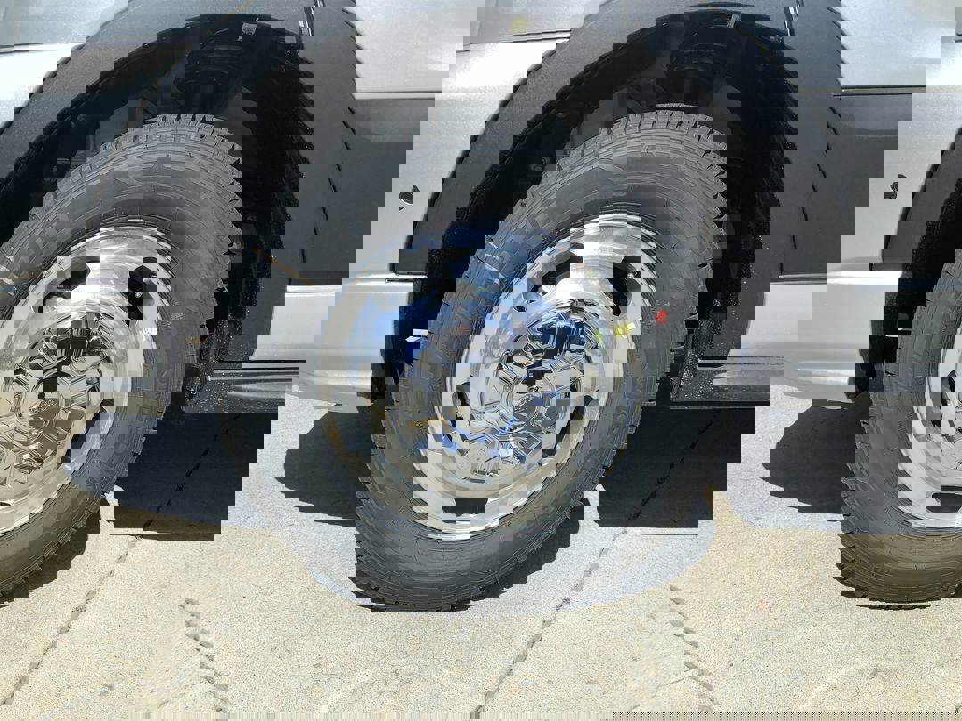 2025 Ford Transit Passenger XLT photo 18