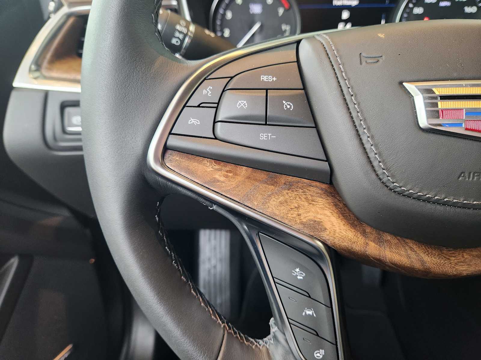 2024 Cadillac XT5 Platinum Premium Luxury photo 24