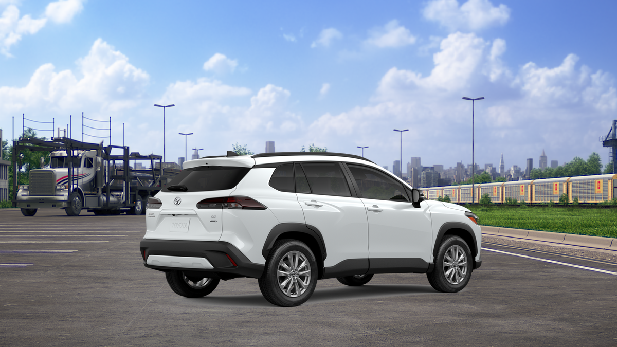 2026 Toyota Corolla Cross LE photo 4