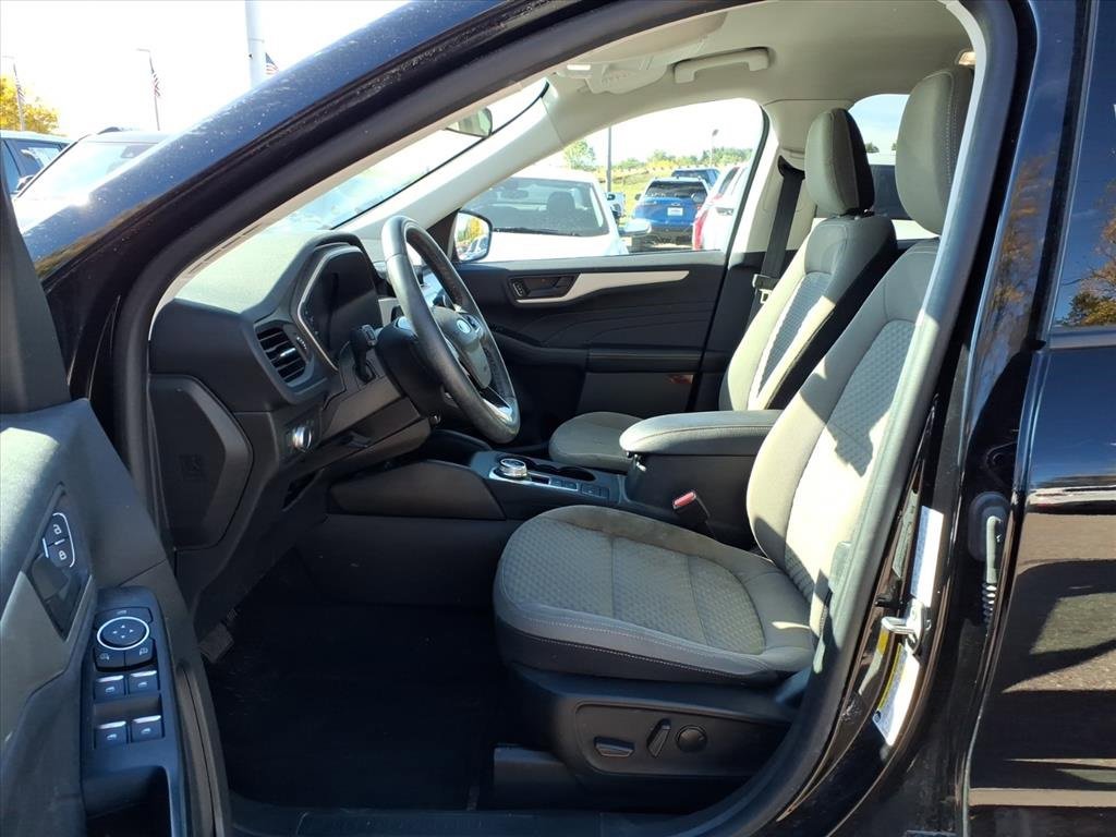 2022 Ford Escape SE photo 10