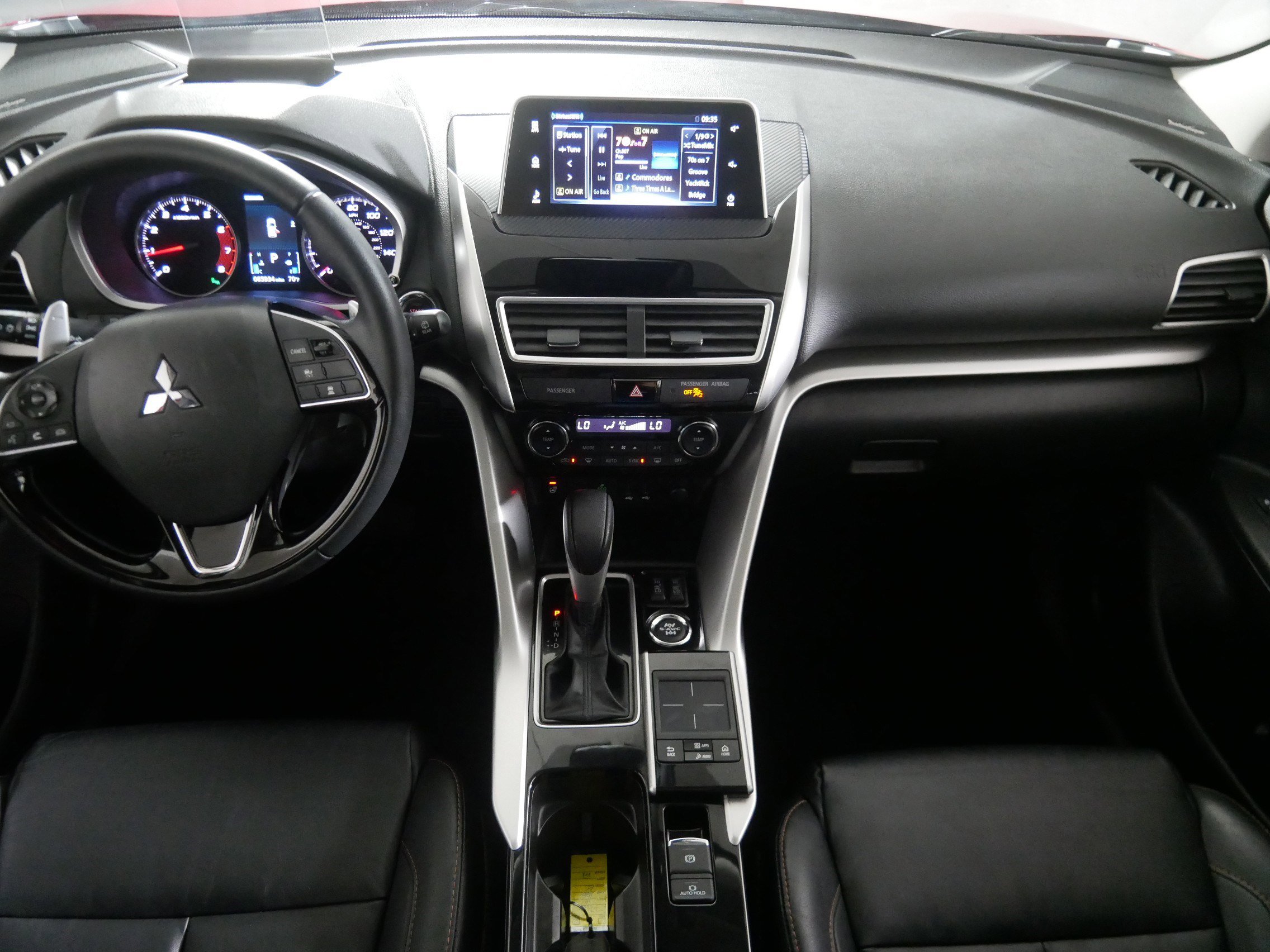 2018 Mitsubishi Eclipse Cross SEL photo 10