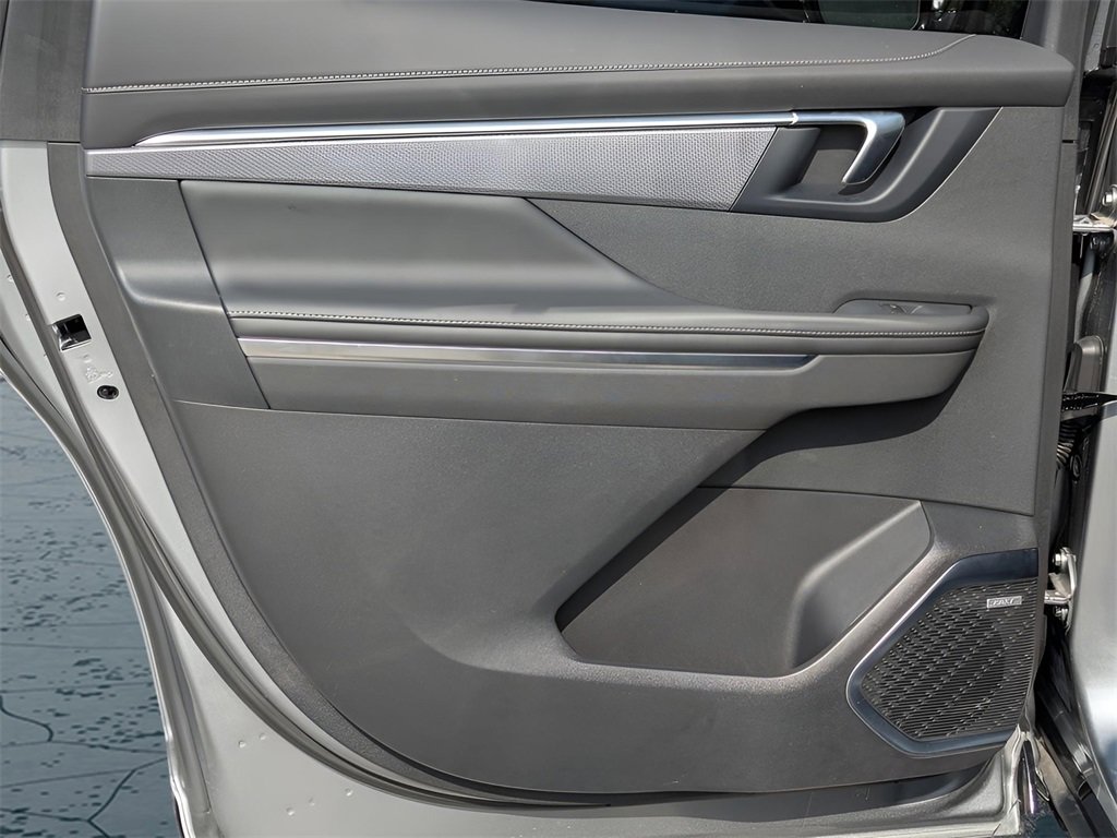 2025 Buick Enclave Sport Touring photo 12