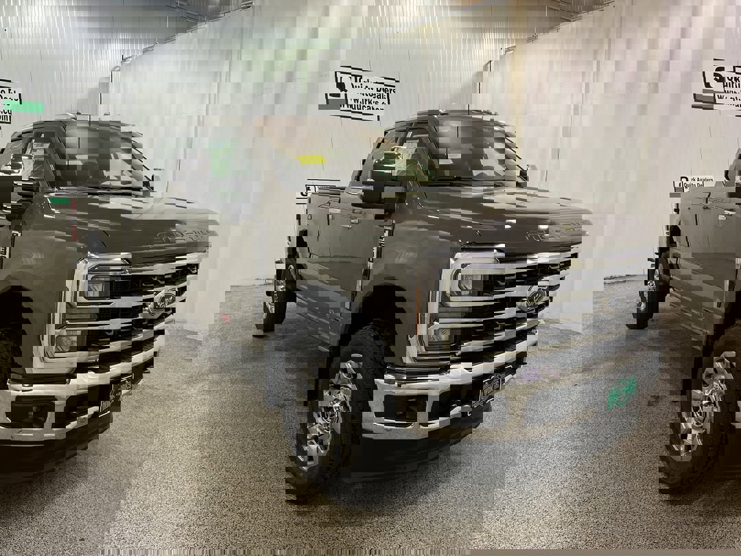 2026 Ford F-350 Super Duty King Ranch's photo