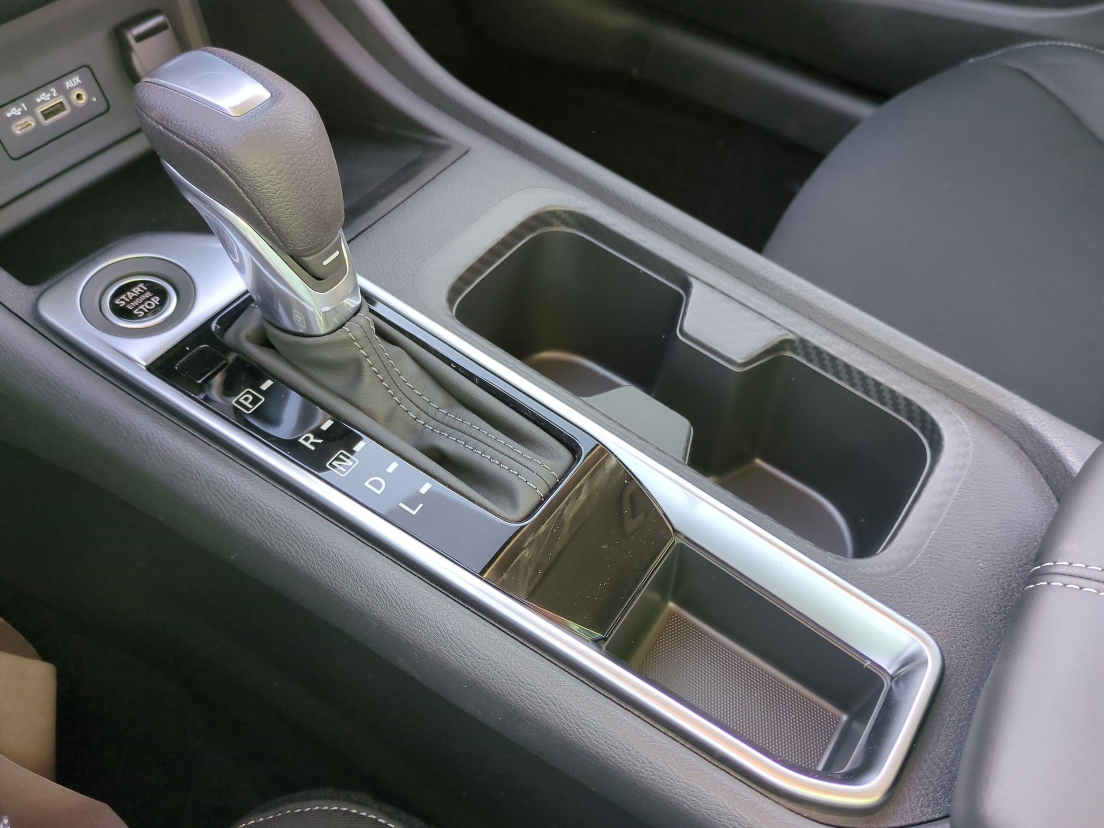 2025 Nissan Sentra SV photo 10