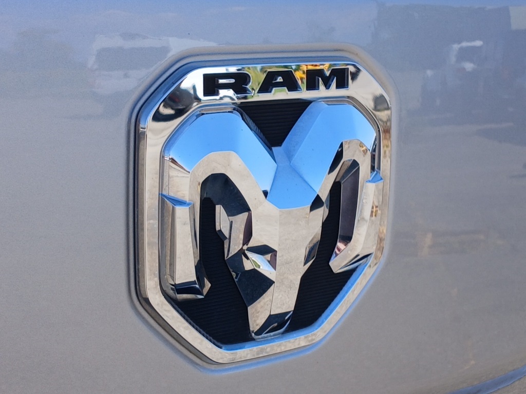 2023 Ram 1500 Laramie photo 28