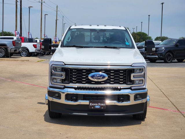 2025 Ford F-350 Lariat photo 3