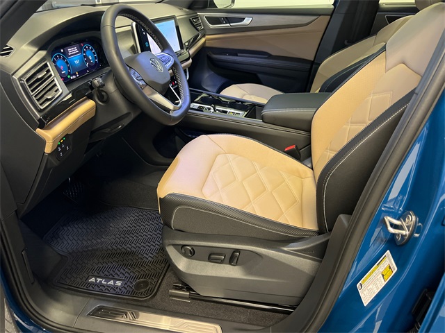 2026 Volkswagen Atlas Cross Sport SE Technology photo 3