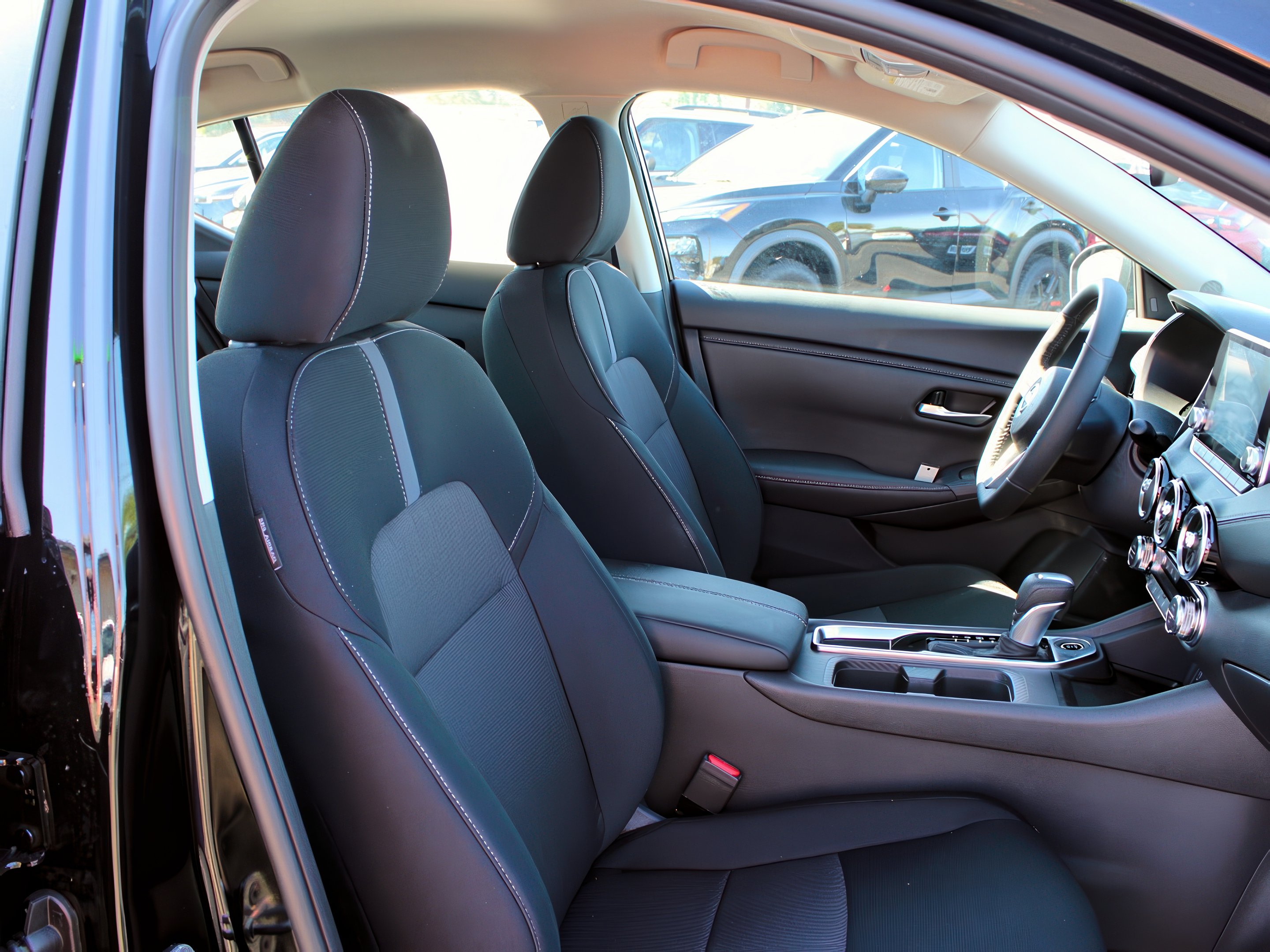 2025 Nissan Sentra SV photo 23