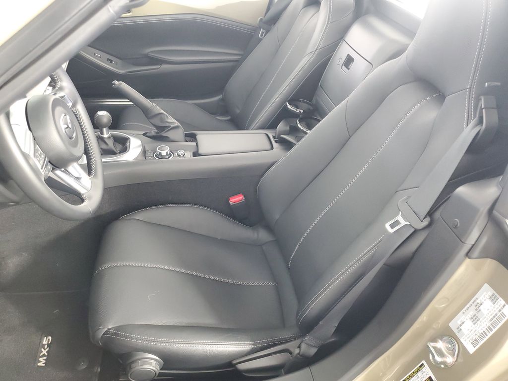 2023 Mazda MX-5 Miata RF Miata Grand Touring photo 12