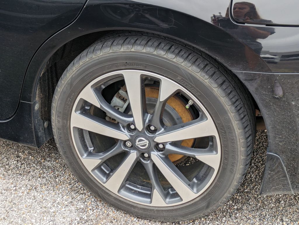 2016 Nissan Altima 2.5 SR photo 5