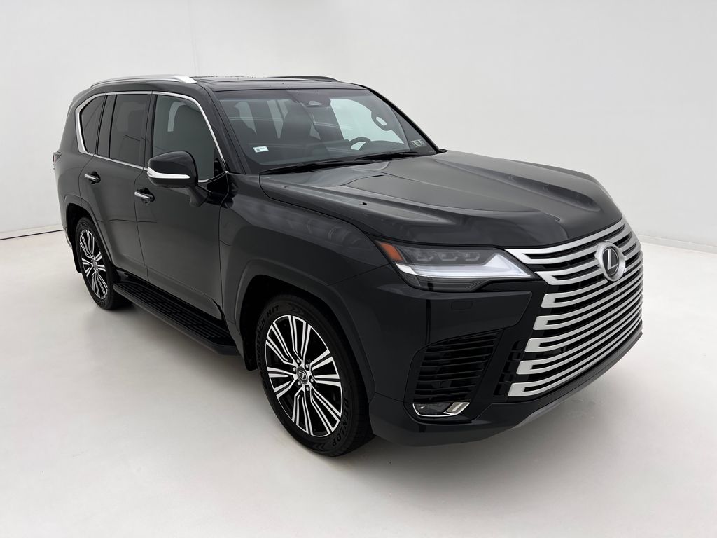 2025 Lexus LX 600 Luxury photo 2