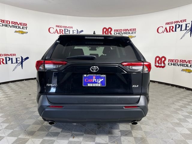 2024 Toyota RAV4 XLE photo 5