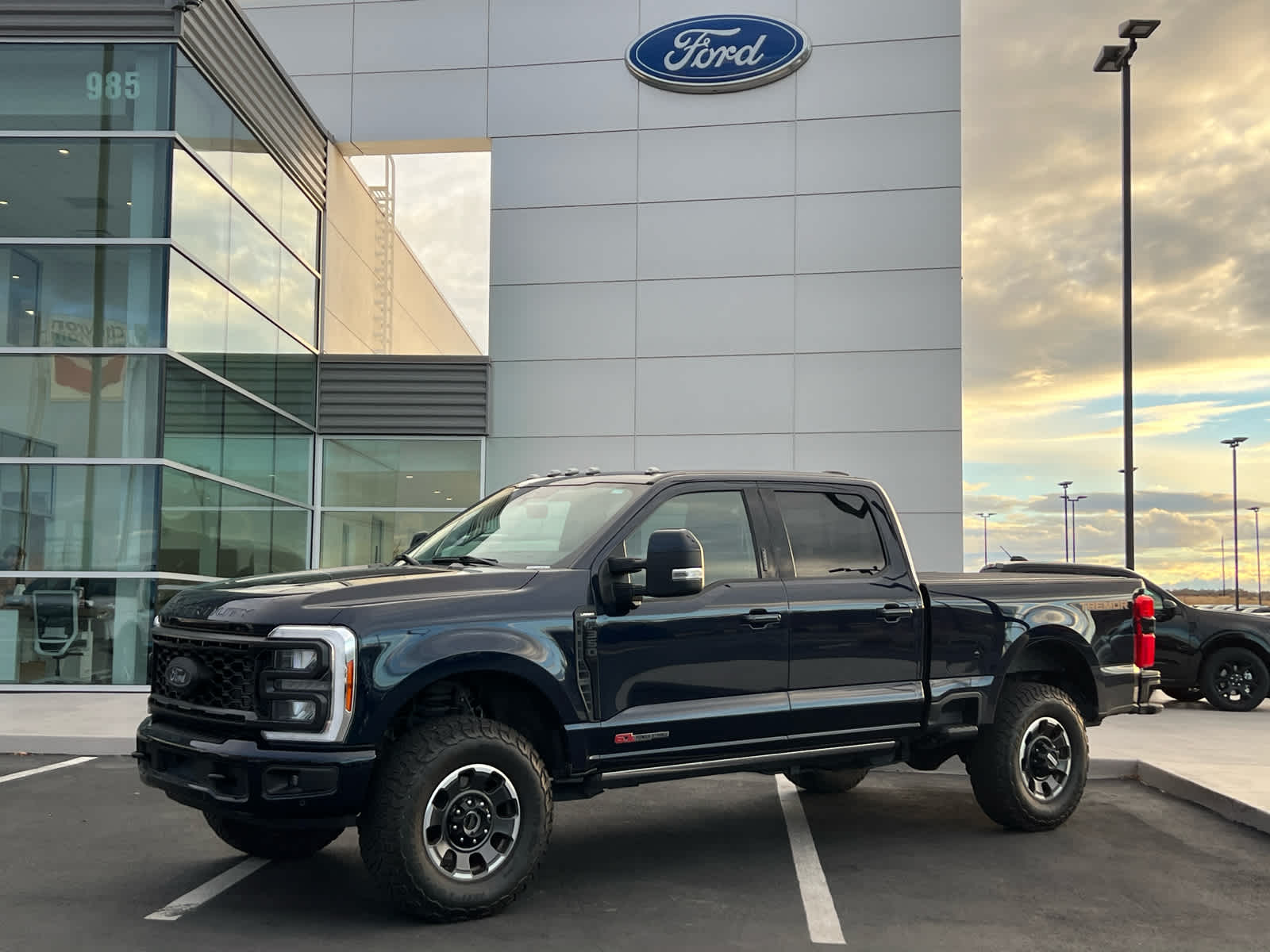 2023 Ford F-350 Super Duty Lariat's photo
