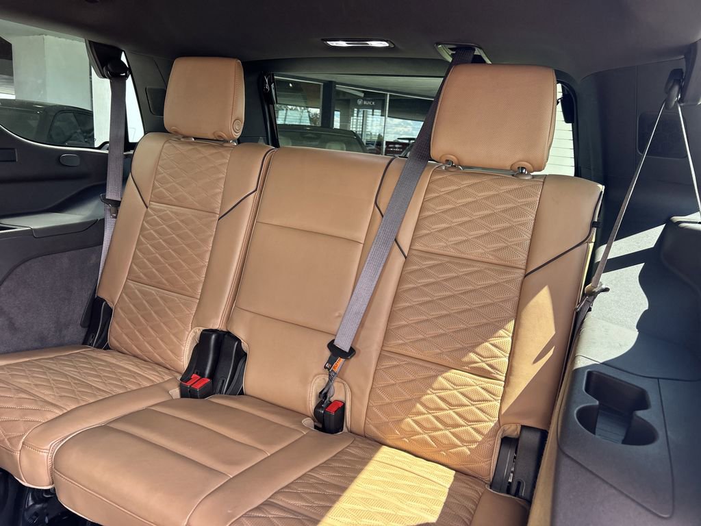 2023 Cadillac Escalade Sport photo 17