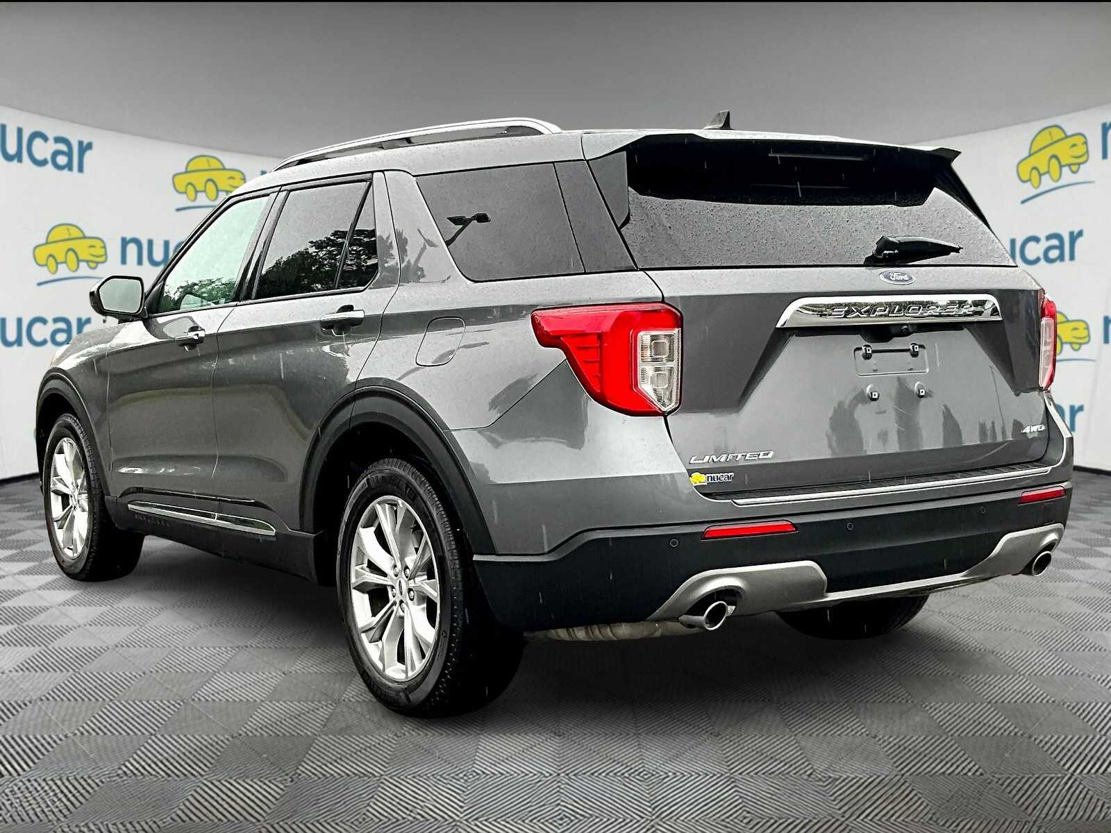 2023 Ford Explorer Limited photo 4