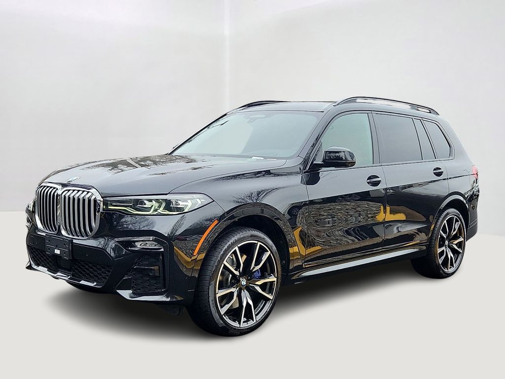 2019 BMW X7 50i's photo