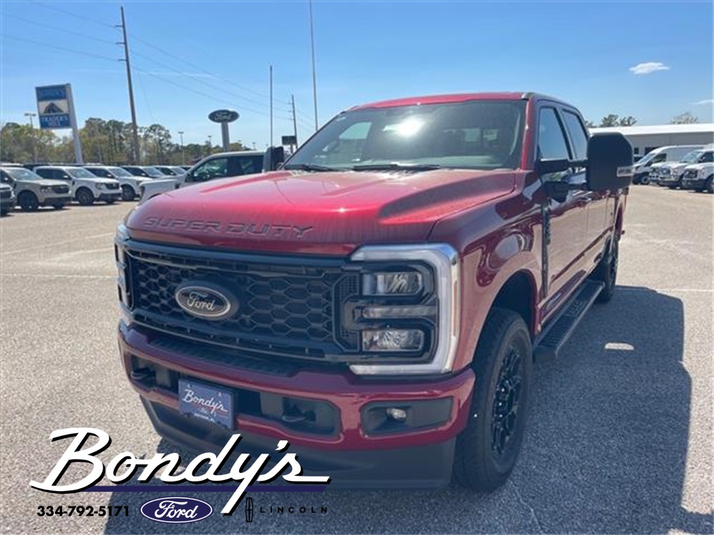 2025 Ford F-250 XLT photo 2