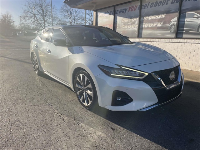 2023 Nissan Maxima Platinum's photo