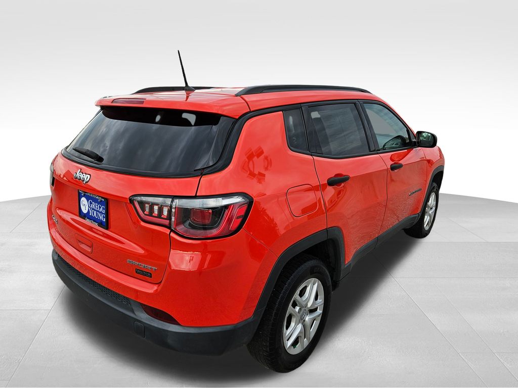 2018 Jeep Compass Sport photo 4