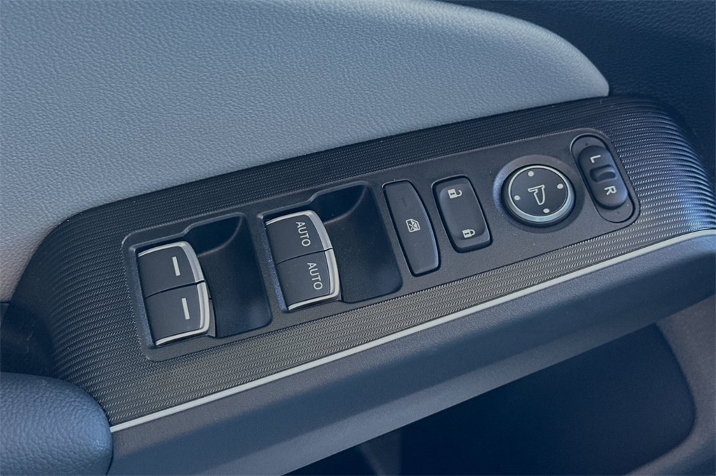 2025 Honda Civic Sport Touring photo 10