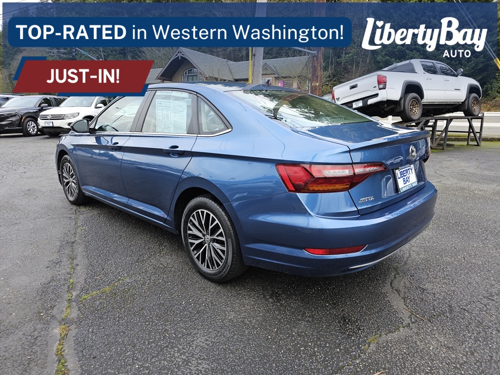 2019 Volkswagen Jetta SE R-Line photo 3