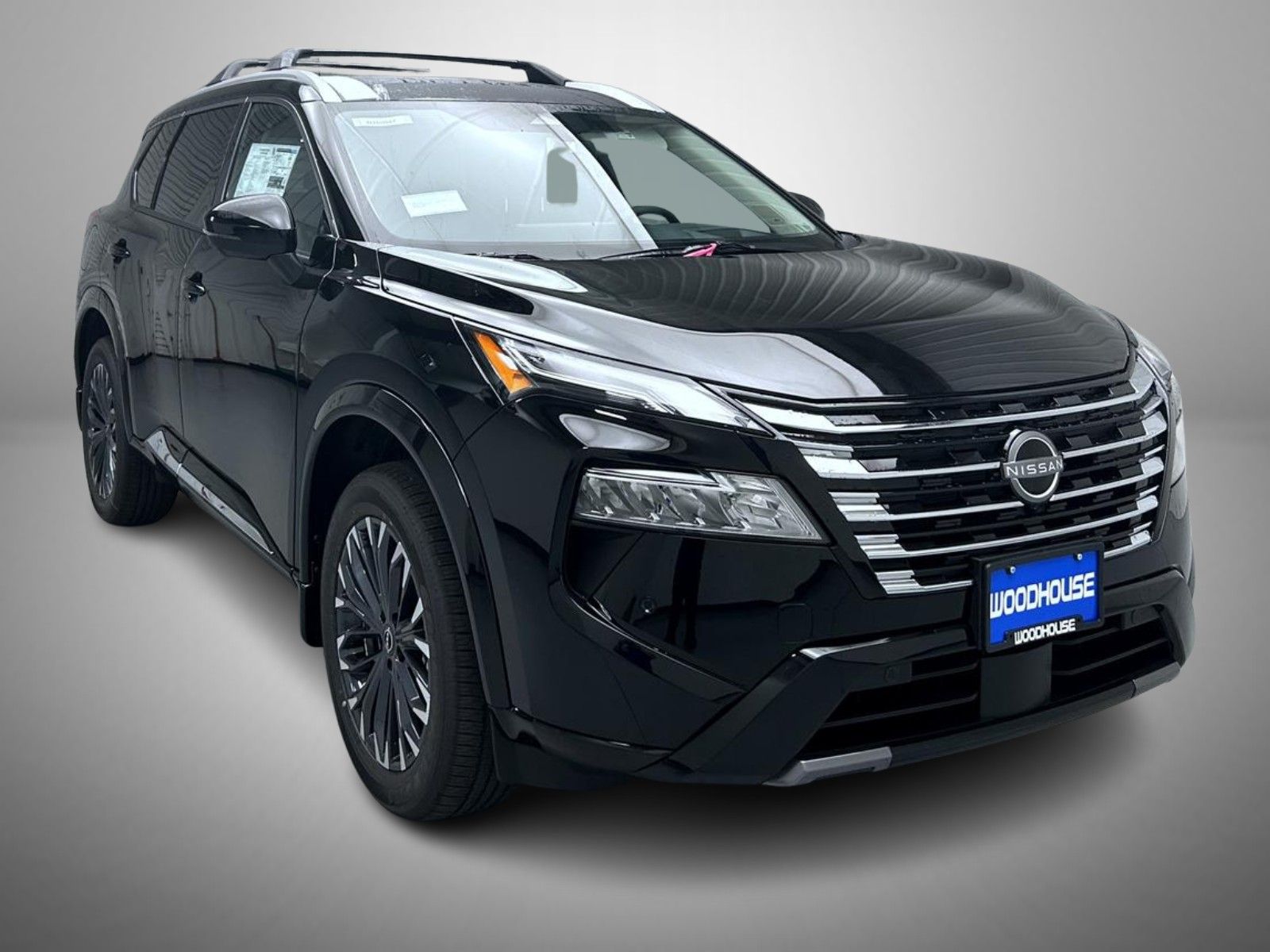 2026 Nissan Rogue Platinum photo 3