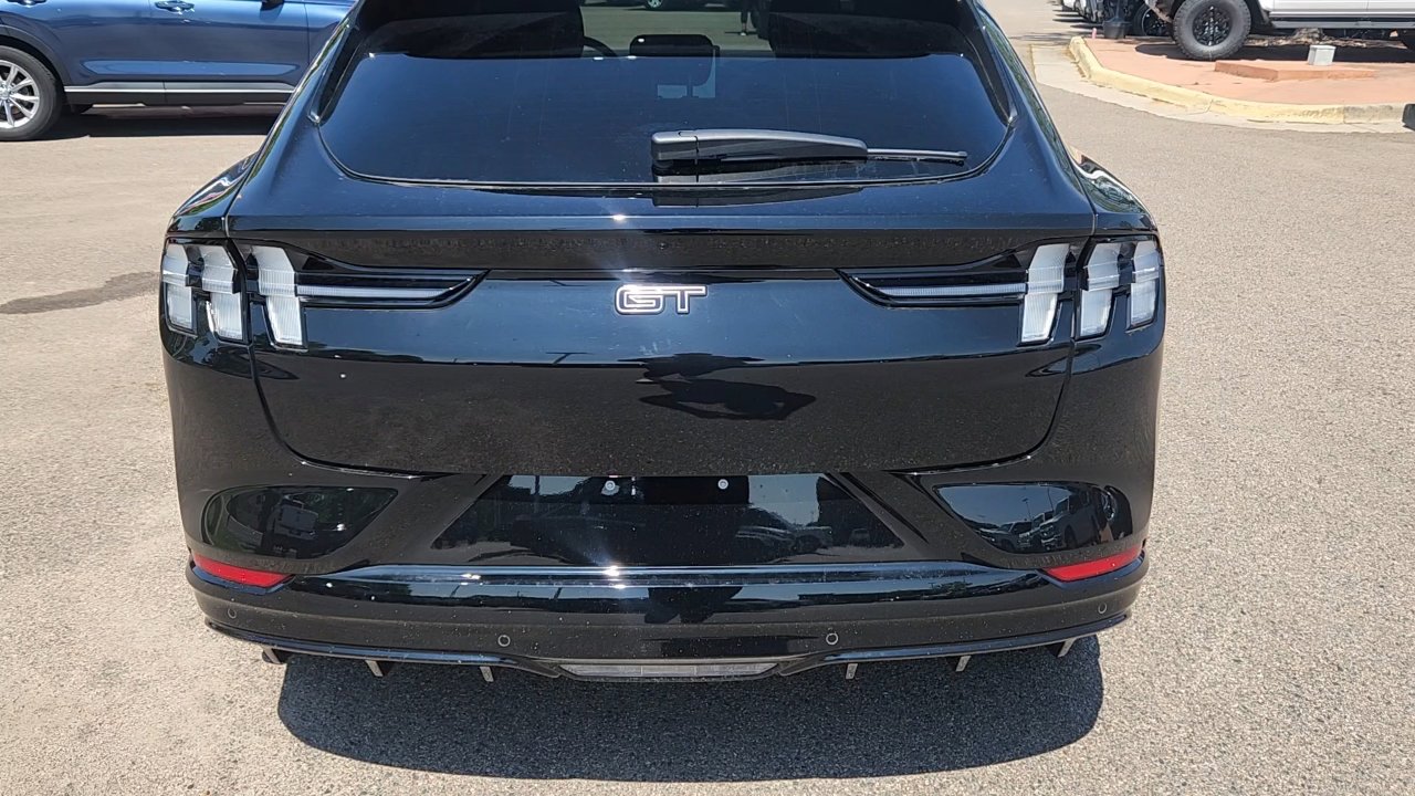 2025 Ford Mustang Mach-E GT photo 17