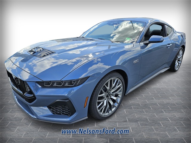 2025 Ford Mustang GT Premium photo 3