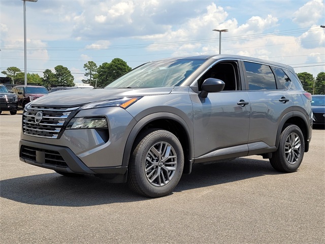 2026 Nissan Rogue S photo 4