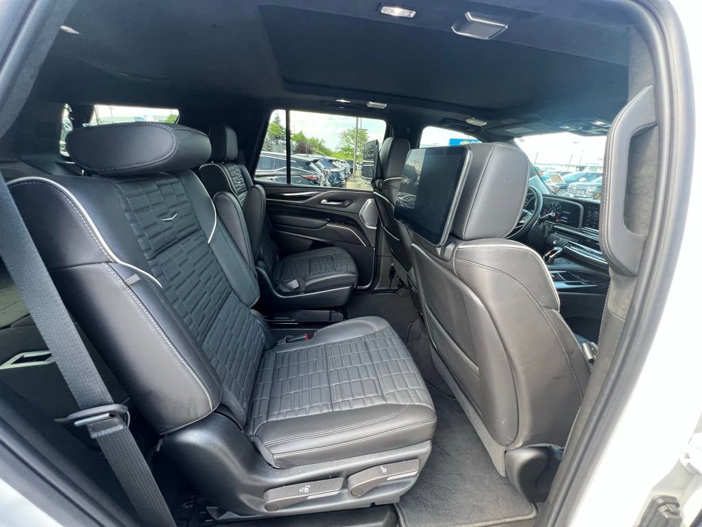 2023 Cadillac Escalade V-Series photo 32