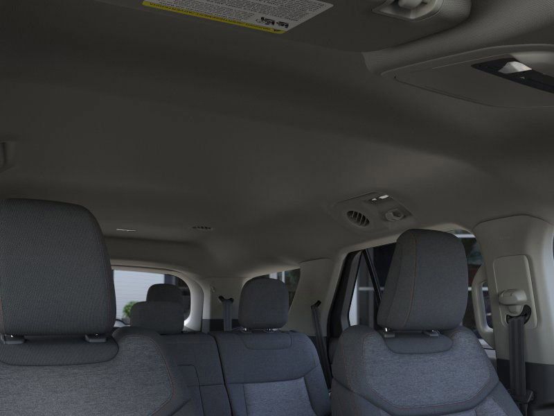 2025 Ford Explorer photo 18