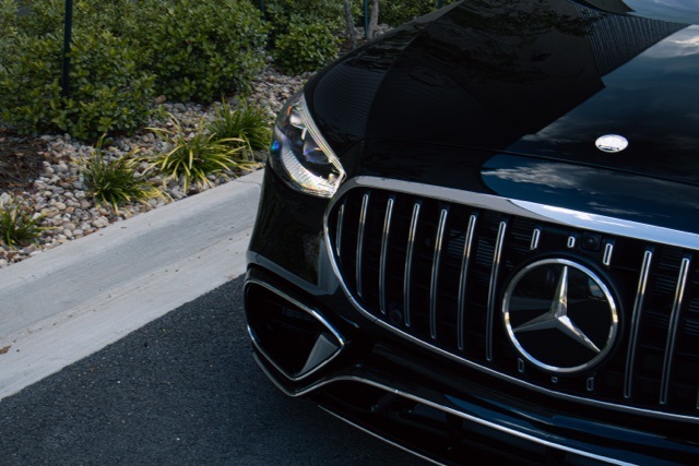 2026 Mercedes Benz S AMG 63 4MATIC photo 3