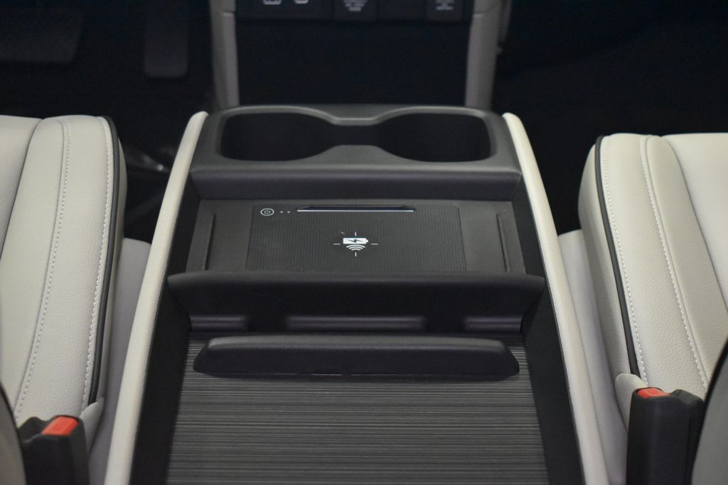 2026 Honda Odyssey Touring photo 13