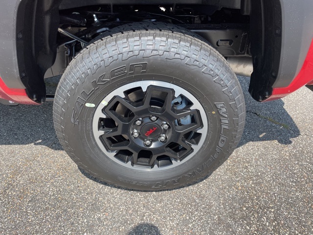 2025 Toyota Tacoma TRD Off-Road 4x4 Double Cab photo 8