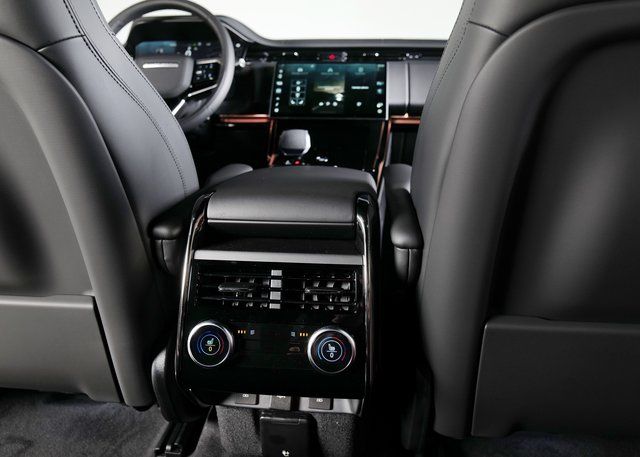 2025 Land Rover Range Rover Sport SE photo 10