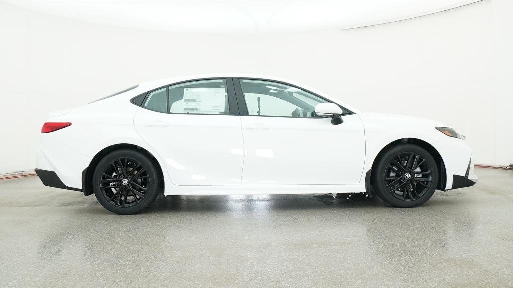 2025 Toyota Camry SE photo 26