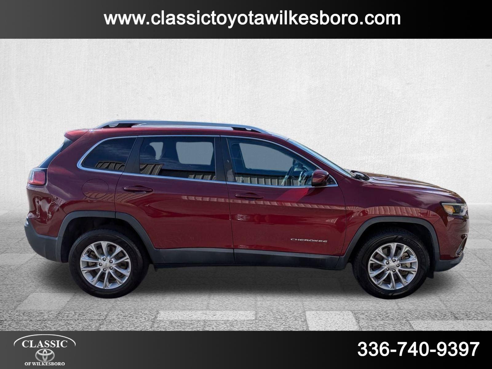 2019 Jeep Cherokee Latitude photo 3