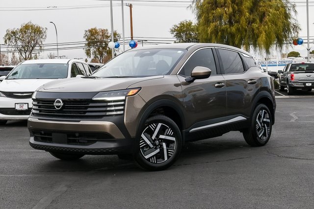 2025 Nissan Kicks