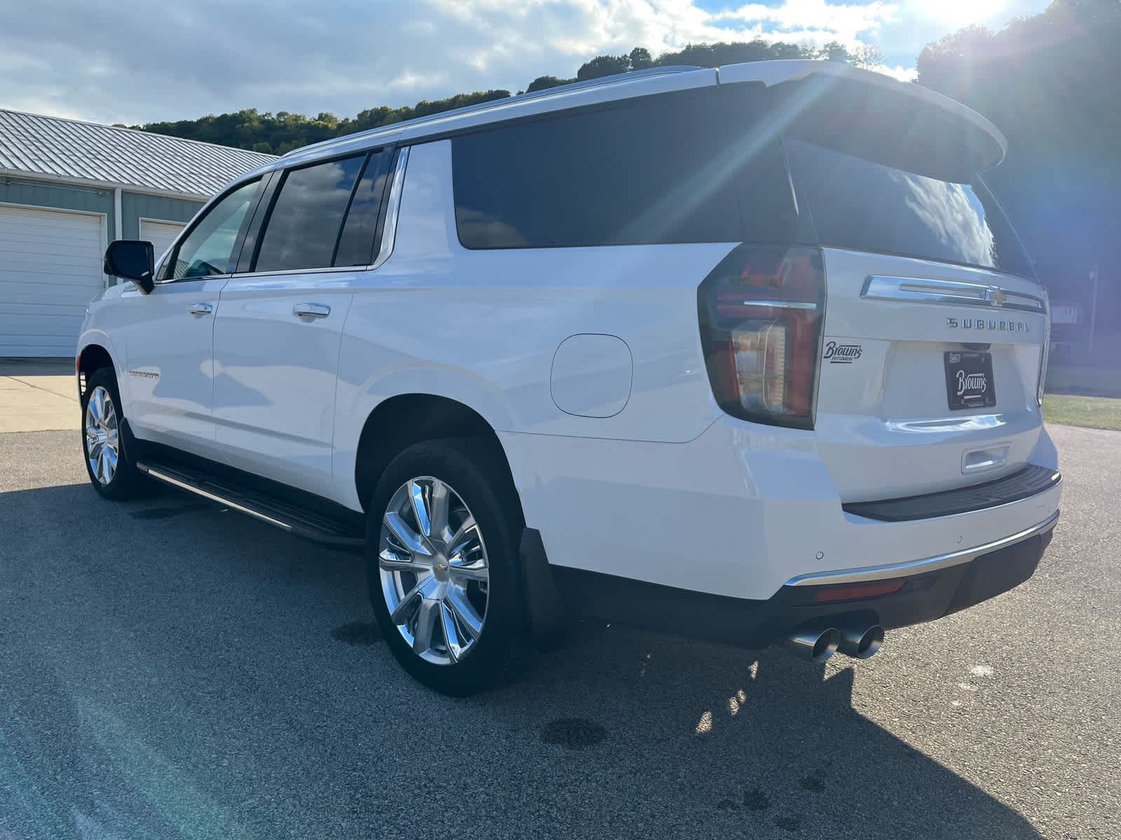 2023 Chevrolet Suburban High Country photo 9