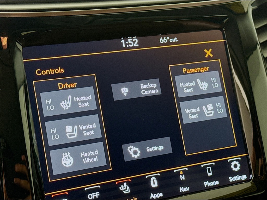 2019 Jeep Cherokee Overland photo 20