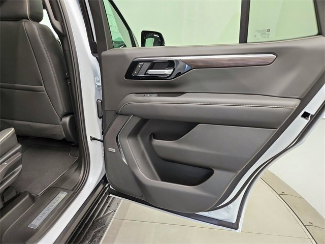 2026 Chevrolet Tahoe Premier photo 38