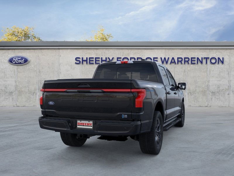 2025 Ford F-150 Lightning Lariat photo 7